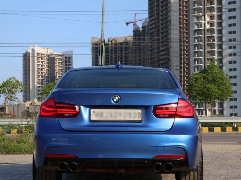 2019 BMW 330i M-Sport