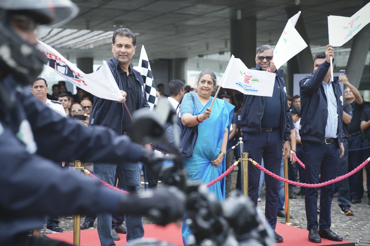 Bajaj Auto Partners with Amul for the Amul Clean Fuel Rally: Driving Towards Sustainability